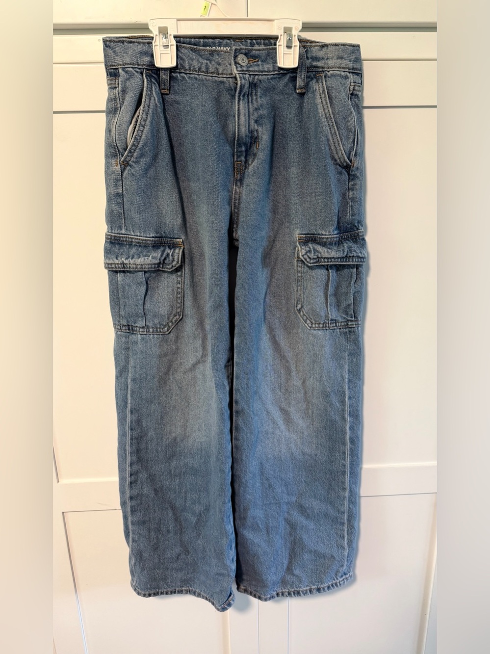 Old Navy Baggy Wide Leg Cargo Jeans/Girls